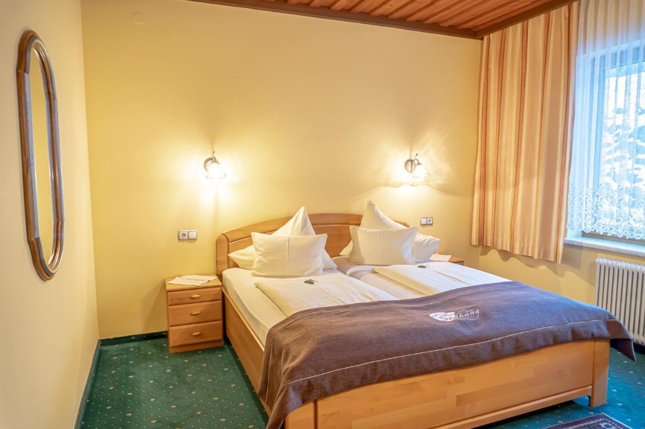 Pension Suedhang บาด ไคลน์เคิร์ชไฮม์ ภายนอก รูปภาพ